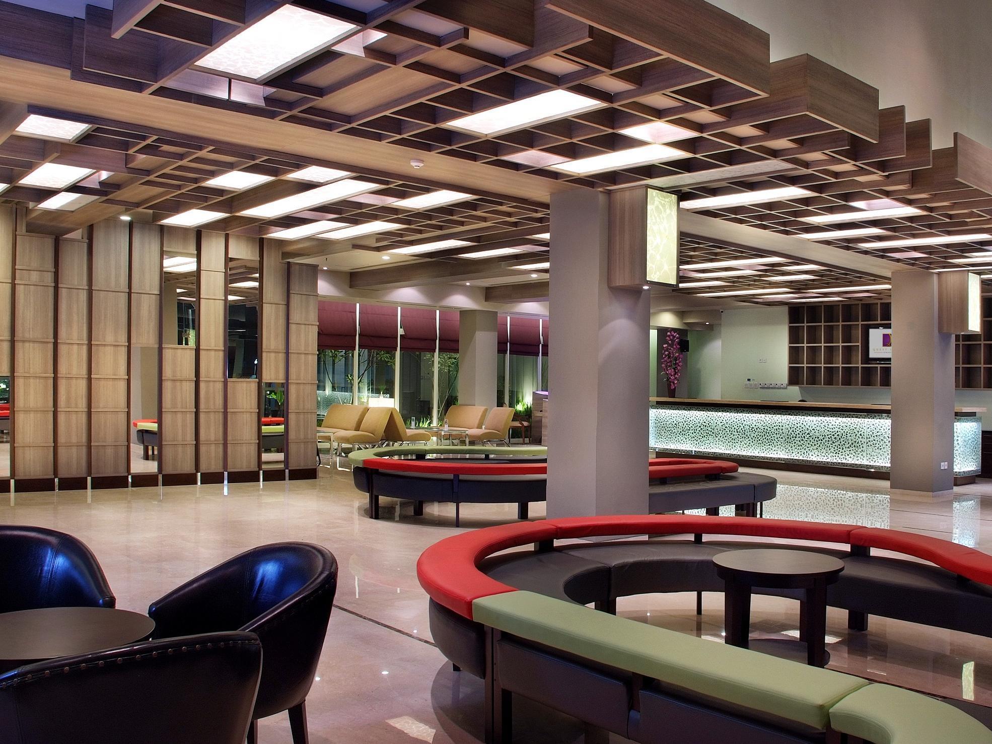 Quest Hotel Simpang Lima - Semarang By Aston Exterior photo
